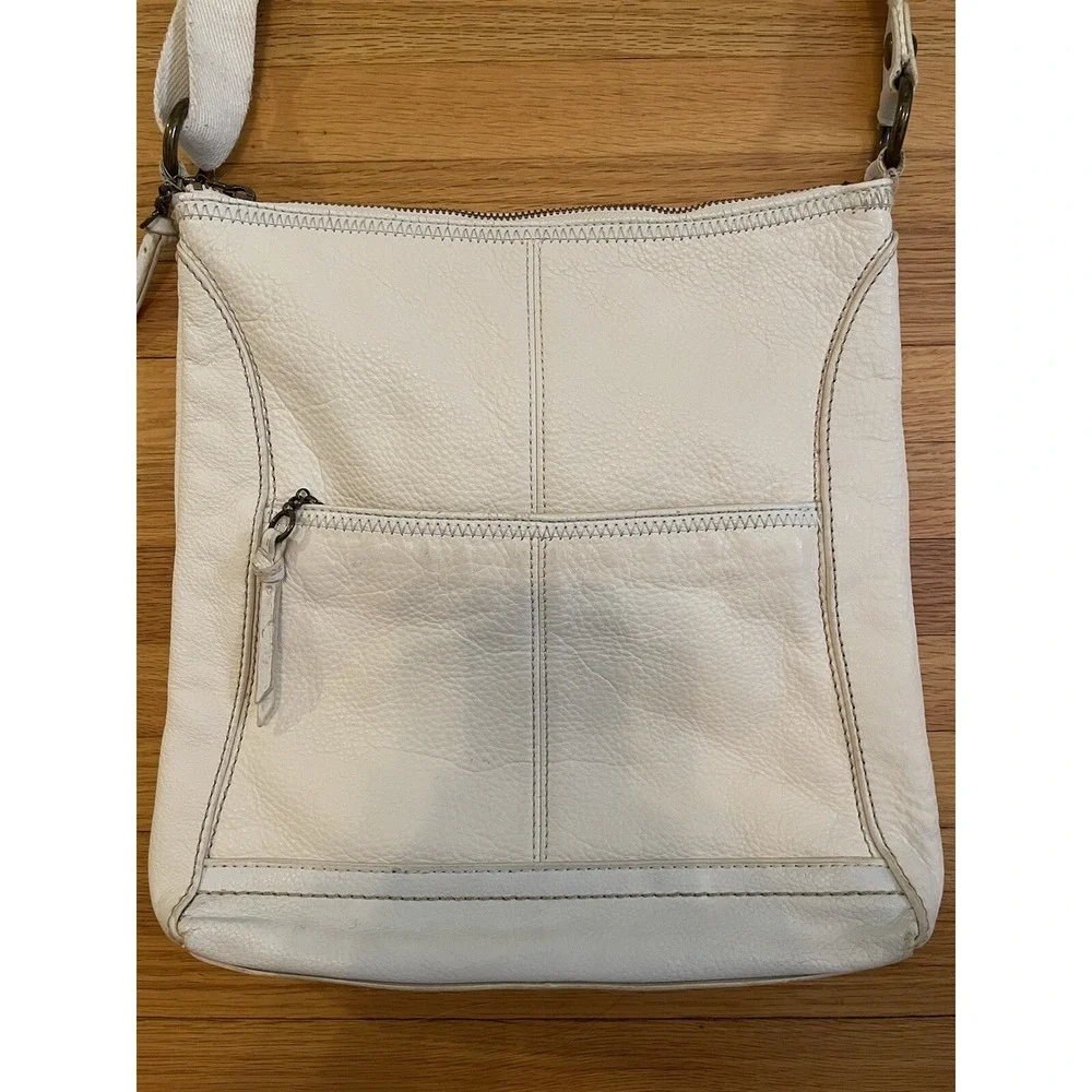 The Sak‎ Women's Lucia Crossbody Beige Pebble Leather Multi Pockets Zip Top